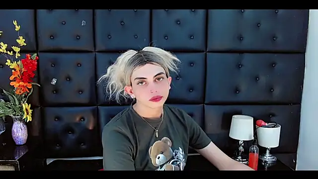 Chat +18 de Daniela_Pink_ ao vivo