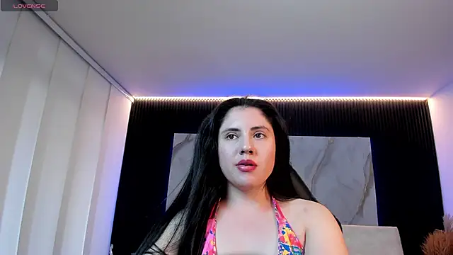 Chat +18 de Alicee_Broownn ao vivo