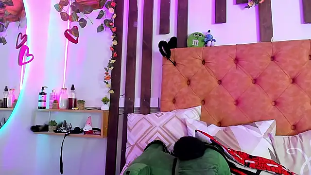 Chat +18 de MeowMota_ ao vivo