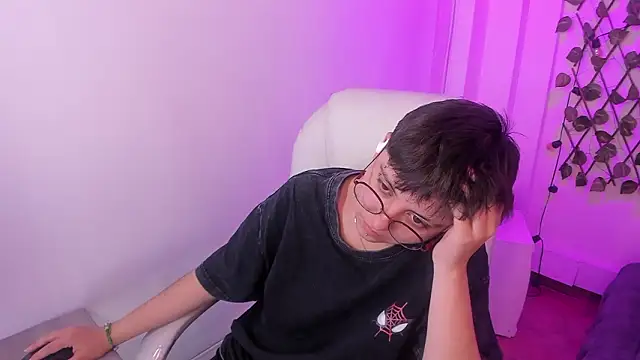 Nathaly_ds Chat XXX in diretta