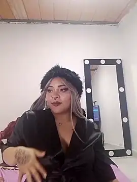 RubyCastellanos_XXXX – Live XXX-chat