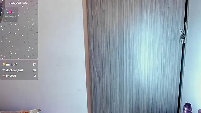 FaloonRoussel – Naživo XXX chat