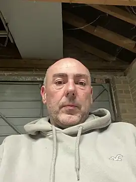 Richmcgee Show in webcam