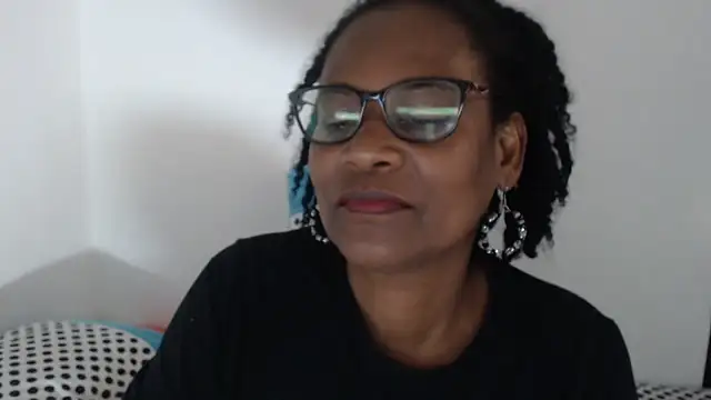 dana-black 在線直播表演