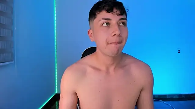 عرض كام oliver_kyy