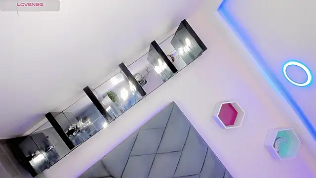 Chat XXX ao vivo de Amira_Ember