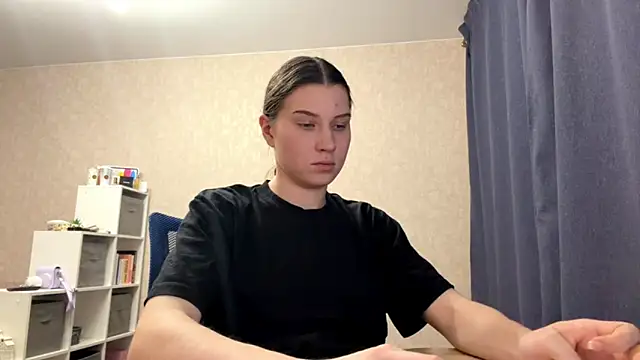 CloudyTube élő XXX-chatje