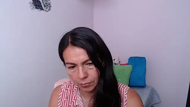 camilavargas_ Chat XXX in diretta