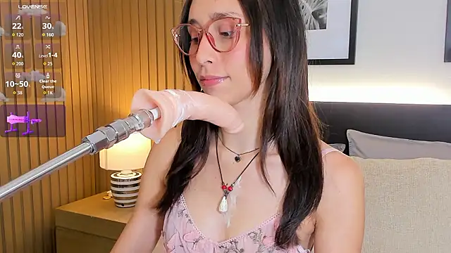 Chat +18 de doll_bella_ ao vivo