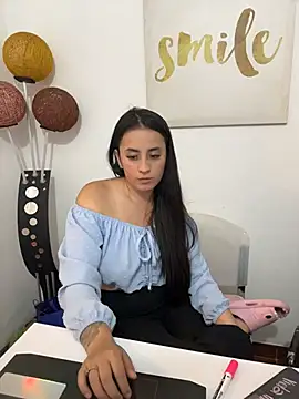 Antonella_Julieta 现场XXX聊天