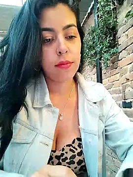 Luianna's Live XXX Chat