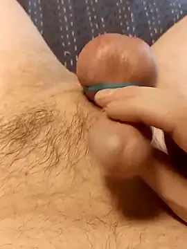 massive_cum Adlı Modelin Canlı XXX Sohbeti