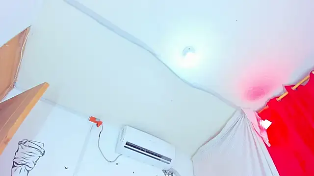 Živý XXX chat Emily_Coper18