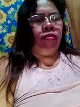 دردشة Huge_mama69 الجنسية المباشرة