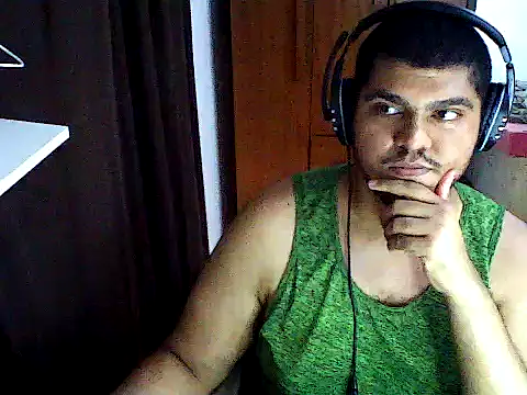 chubbygamer26 élő XXX-chatje