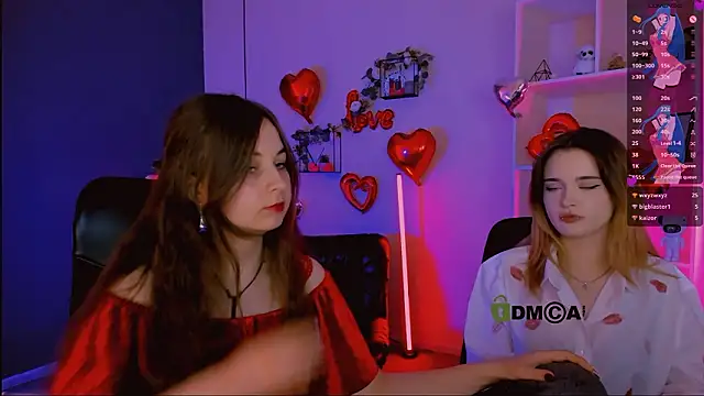 liana_kisses élő XXX-chatje