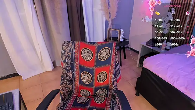 La_Diabla_111_ élő XXX-chatje