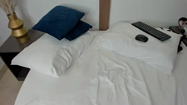 lindaa_natashaa_ Chat XXX in diretta