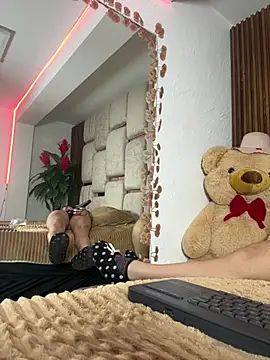 Zoe_dim Live XXX-Chat