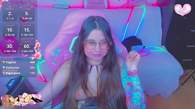 Lolisuccub: онлайн-секс-чат