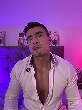 Chris_Clarck লাইভ XXX চ্যাট