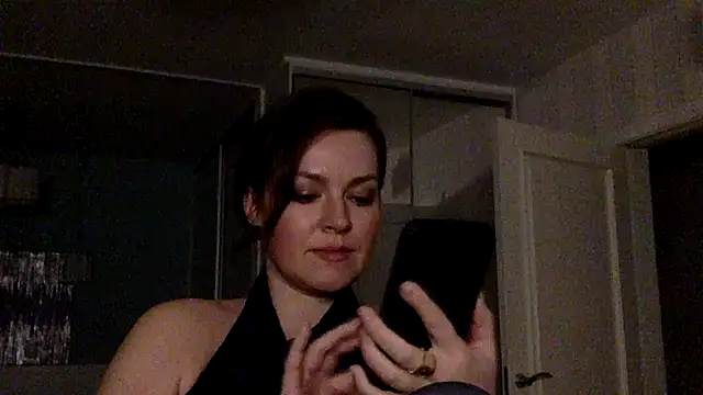 Chatroom XXX en direct de Ivoryne