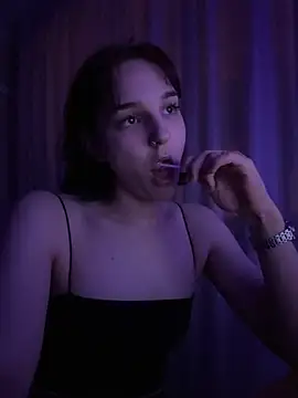 _PixelQueen_ লাইভ XXX চ্যাট