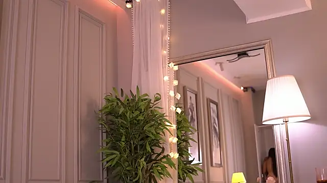 XXX chat uživo modela NicoleCellini