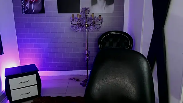 aleesha_cameron02: απευθείας συνομιλία ΧΧΧ