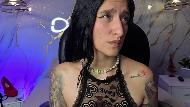 Scaarlettfox Adlı Modelin Canlı XXX Sohbeti