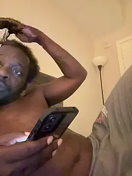 makeherfeelg élő XXX-chatje