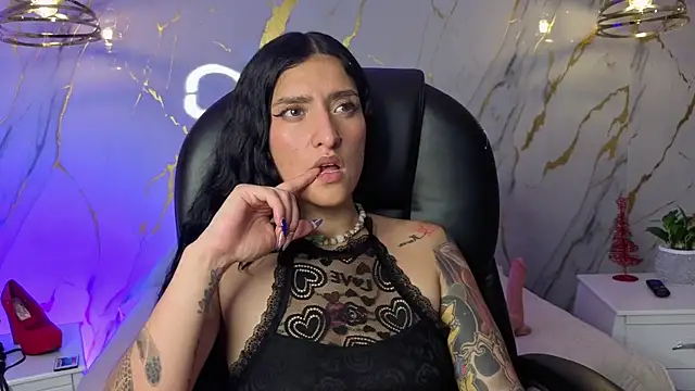 Scaarlettfox Adlı Modelin Canlı XXX Sohbeti