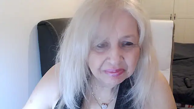 SusiLifeXXX live XXX chat