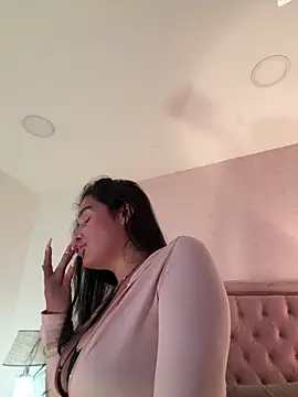 Bella__Woodのウェブカメラショ  ー