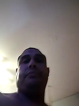 Chat XXX en directo de thickcocklatino