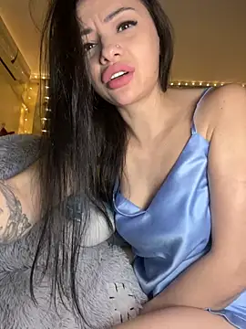 Layana_Ro's Webcam Show