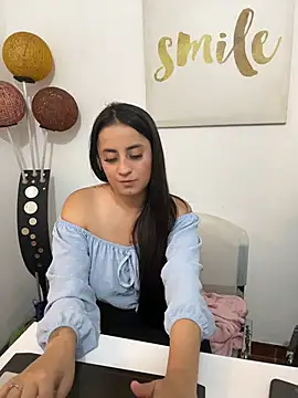 Antonella_Julieta 现场XXX聊天