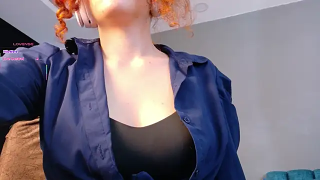 karen_brave Pertunjukan Webcam