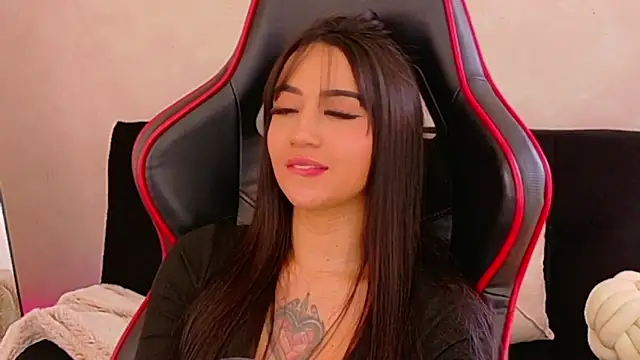 EmmyEvans1 élő XXX-chatje