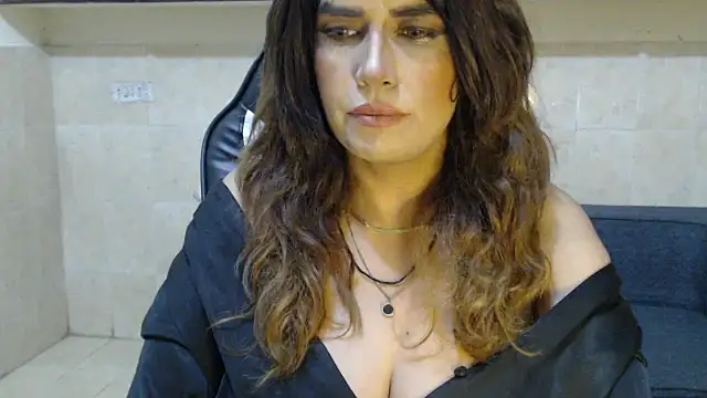 Isabella_Martin 现场XXX聊天