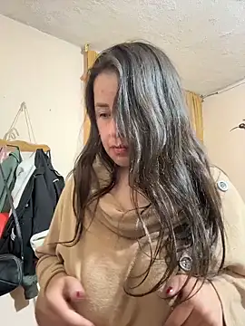 latinfemale 现场XXX聊天