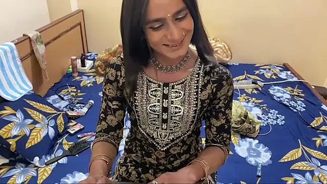 عرض كام LuvLayla