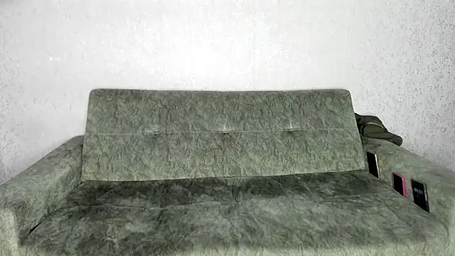 persy_sexxx18 Show Webcam