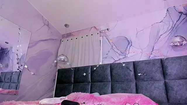 แชท XXX สดของ AntonellaRossi