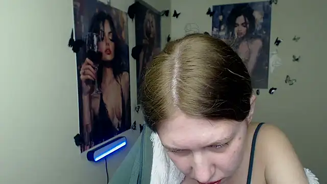 XXX chat uživo modela StellaCRL