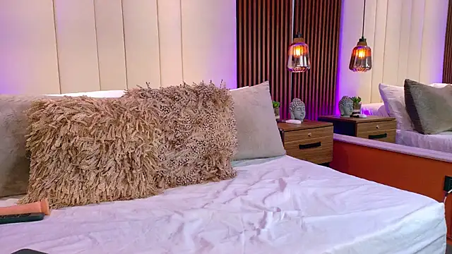 BellaConti1: онлайн-секс-чат