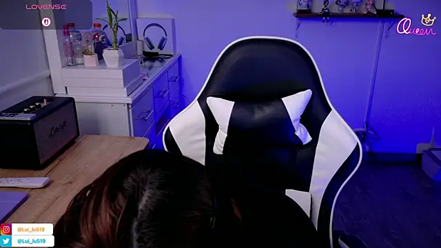 ImLui_lu Adlı Modelin Canlı XXX Sohbeti