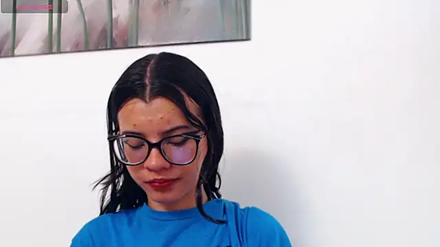 pinky_f00x Adlı Modelin Canlı XXX Sohbeti