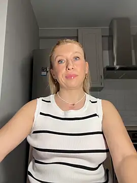 Kittie_Valentine: онлайн-секс-чат