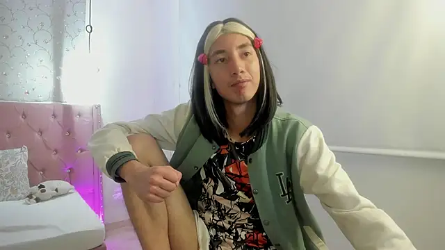 loverisu-coral Webcam Show